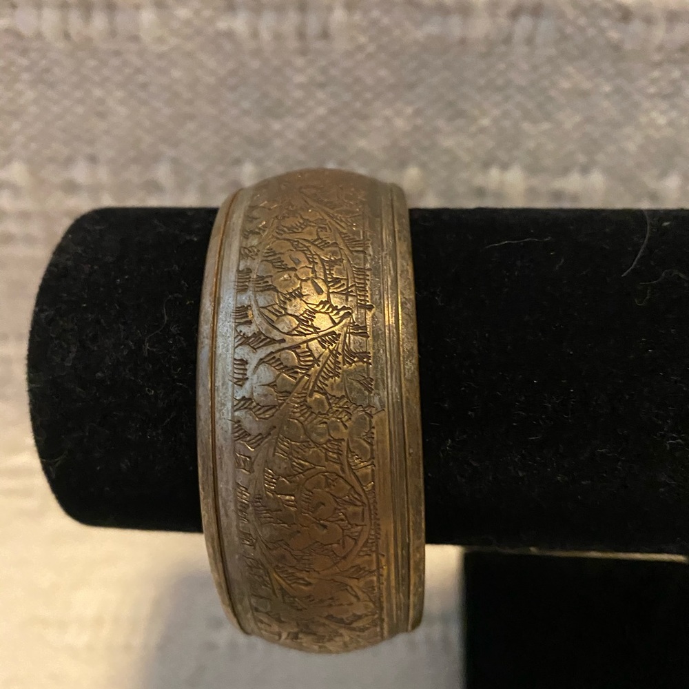 Metal bracelet unbranded